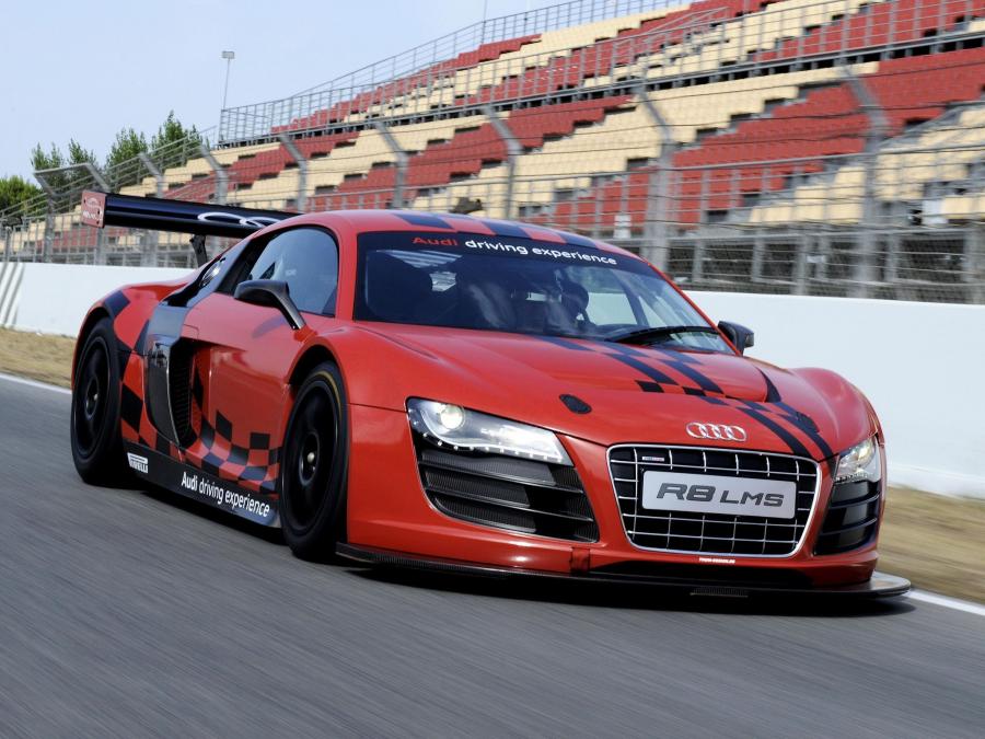 Audi R8 LMS 2009 года  (фото 18 из 37)
